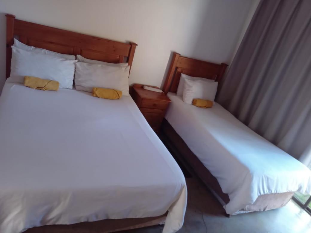 Woodpecker Guesthouse Мідделбурґ Екстер'єр фото